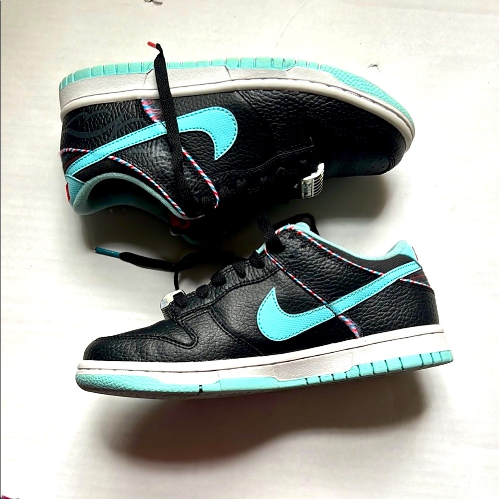 Nike dunk low se (GS) AUTHENTIC